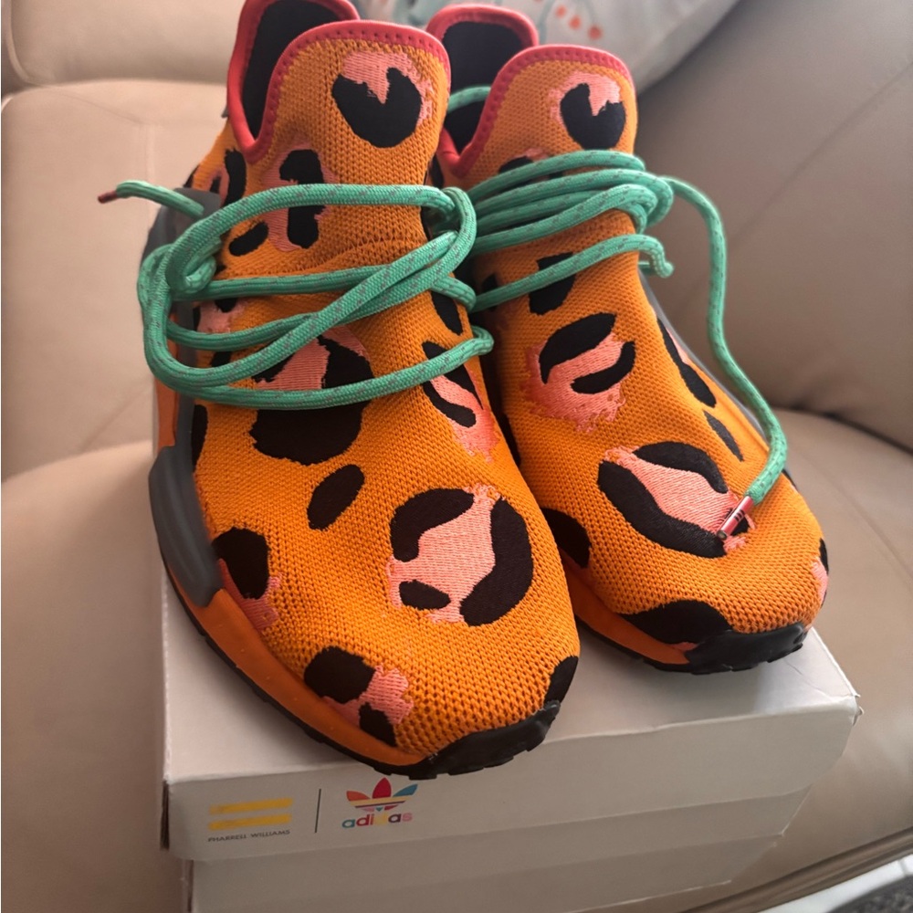 Pharrell Williams Adidas NMD Leopard Print Sneakers with Green Laces - Picture 2 of 6